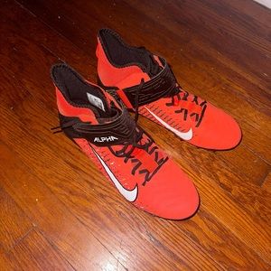 Nike Alpha Menace Pro 2 Mid Football Cleats-Orange